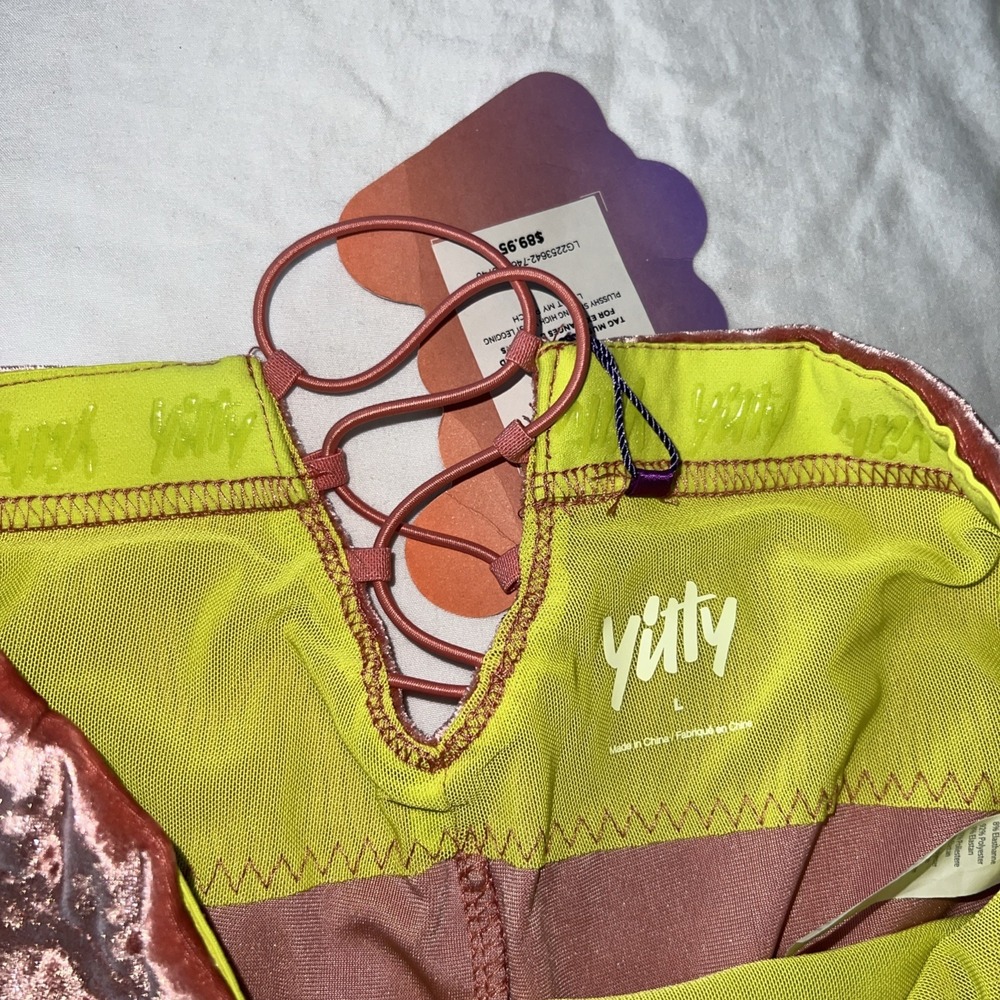 Yitty Plusshy High Waist Shaping Leggings Size Large Pink Velour Velvet NWT - Picture 5 of 6